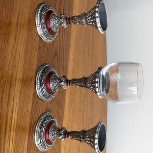 Edgar Berebi Cordial stems